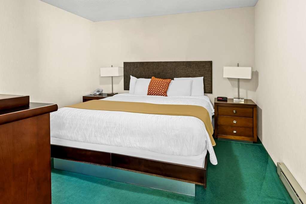 Americas Best Value Inn & Suites - Tahquamenon Country Newberry Δωμάτιο φωτογραφία