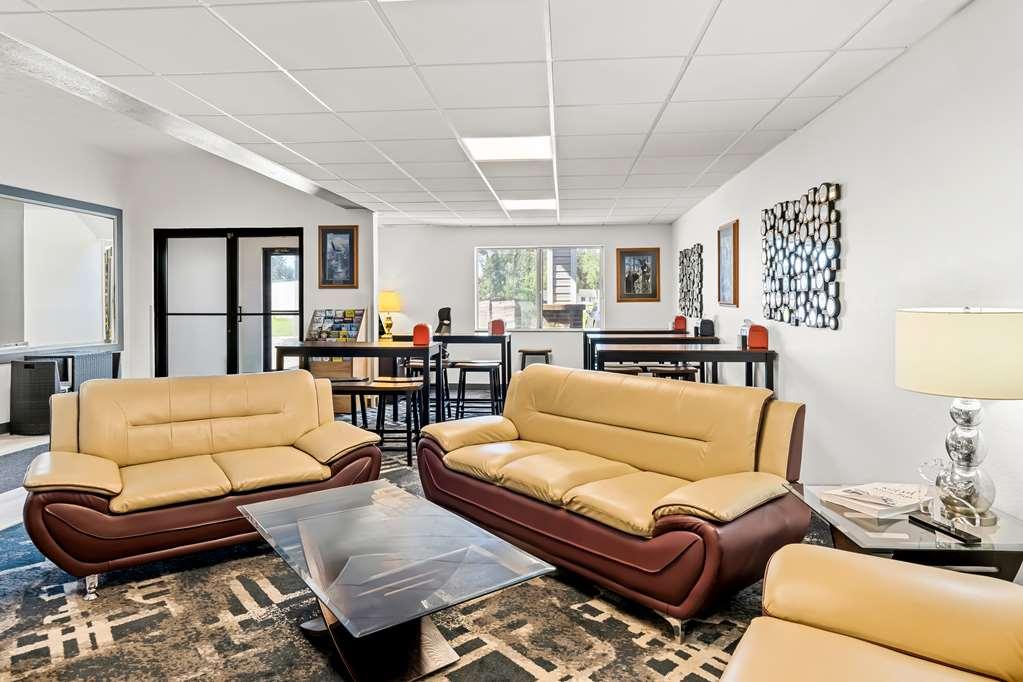 Americas Best Value Inn & Suites - Tahquamenon Country Newberry Εσωτερικό φωτογραφία