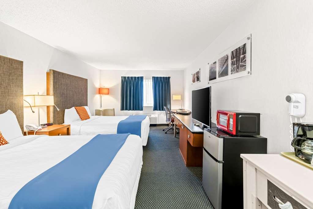 Americas Best Value Inn & Suites - Tahquamenon Country Newberry Δωμάτιο φωτογραφία