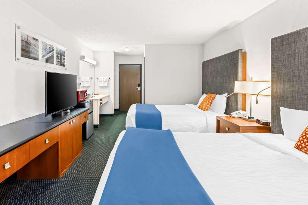 Americas Best Value Inn & Suites - Tahquamenon Country Newberry Δωμάτιο φωτογραφία